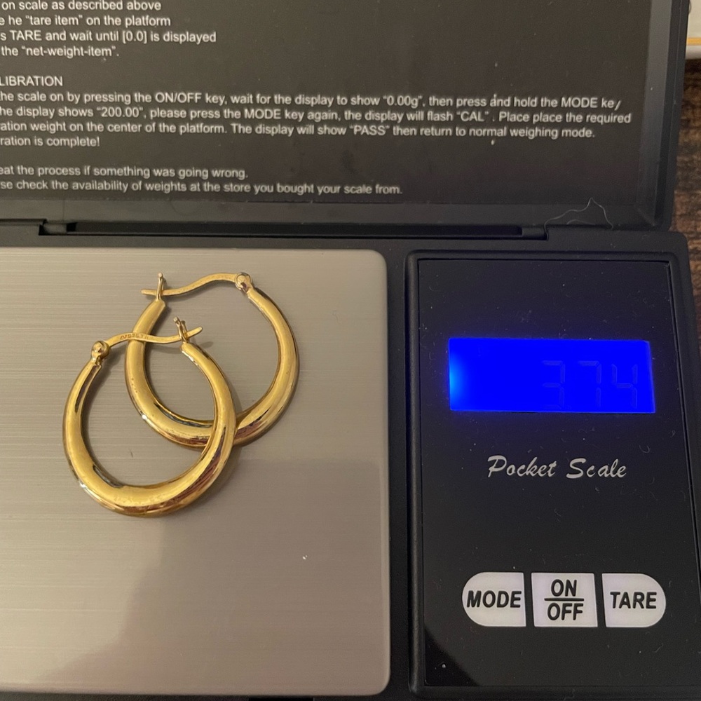 1” yellow gold stylish hoop earrings - Picture 6 of 6